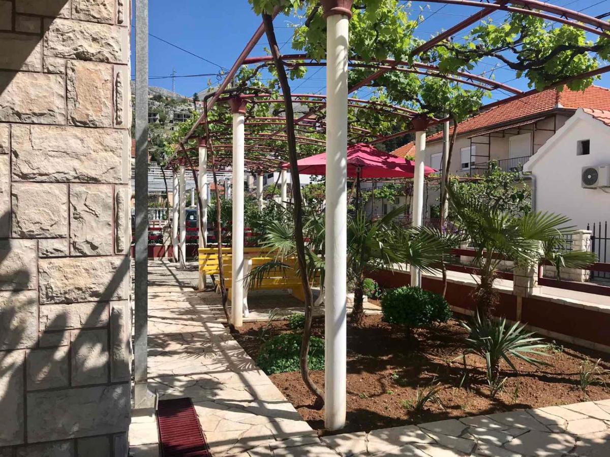 Apartmani Rada Trebinje Esterno foto